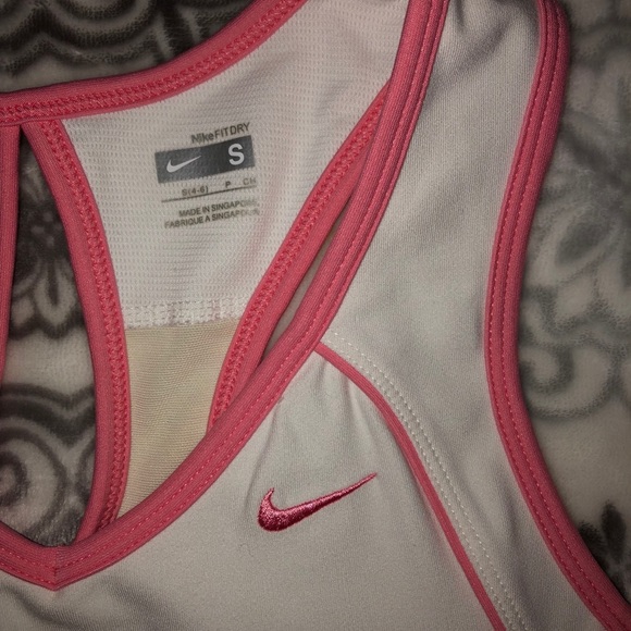 Nike workout tank top - Picture 3 of 3